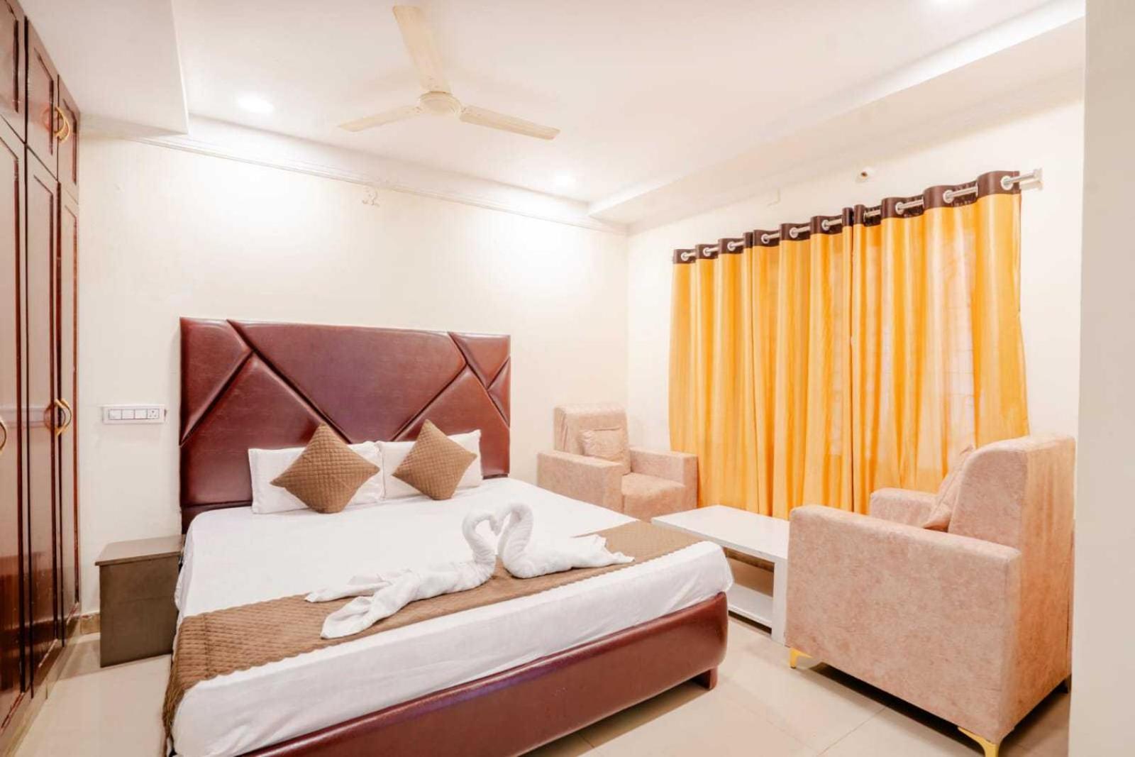 Oyo Surya Teja Residency Hotel Khammam Екстериор снимка